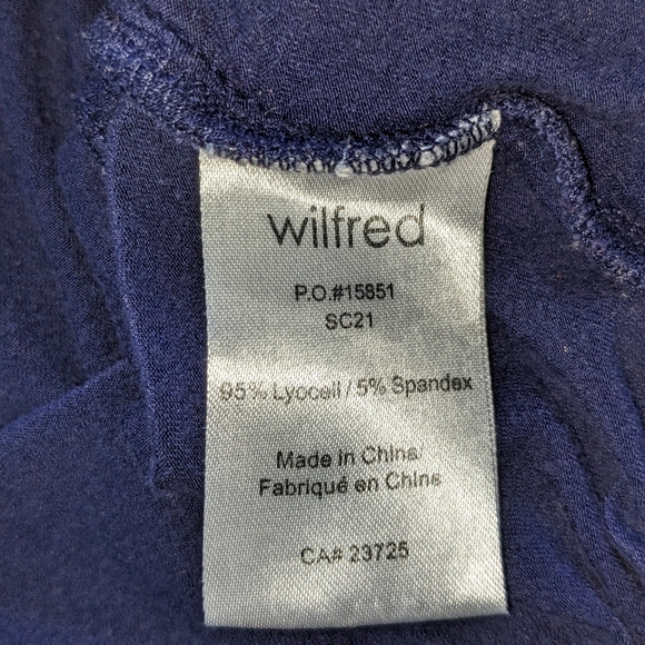 3/$25 WILFRED Aritzia Casual Athletic Shirt - Picture 9 of 11